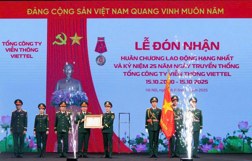 moi-viet-tel 2.jpg