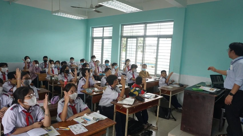 Học sinh Trường THCS Lý Tự Trọng, quận Gò Vấp trong một giờ học. Ảnh: NGUYỄN QUYÊN