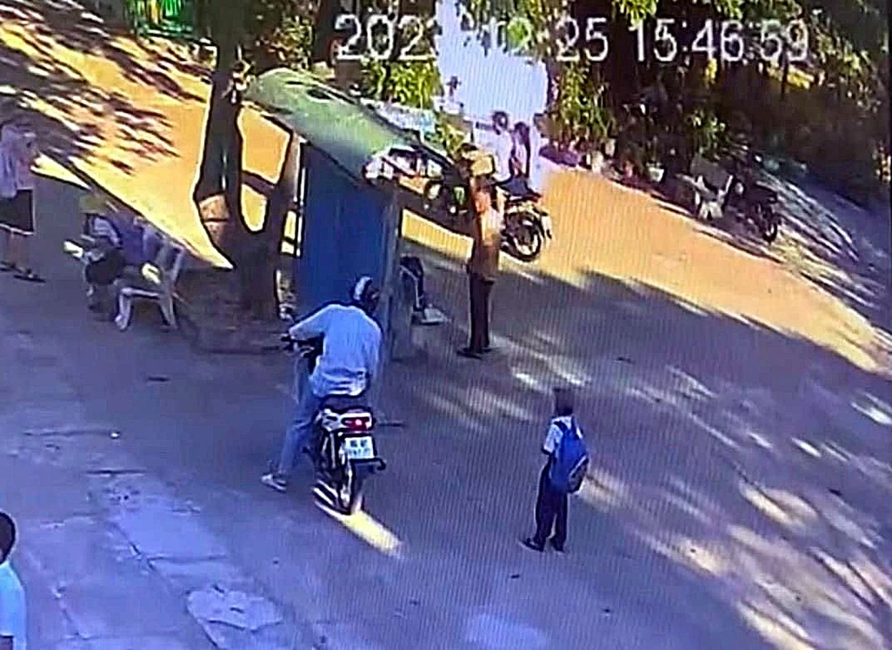 bắt cóc học sinh