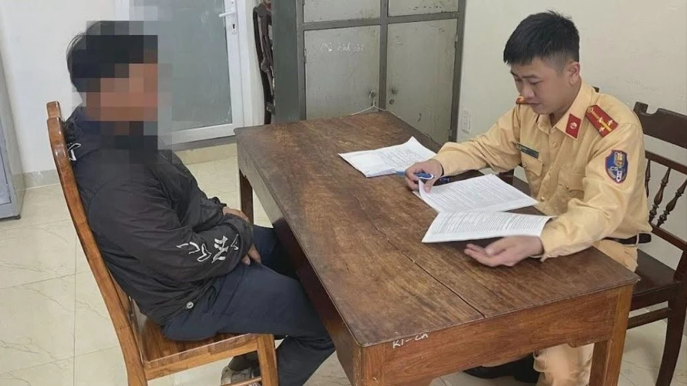 báo chốt csgt để né đo nồng độ cồn