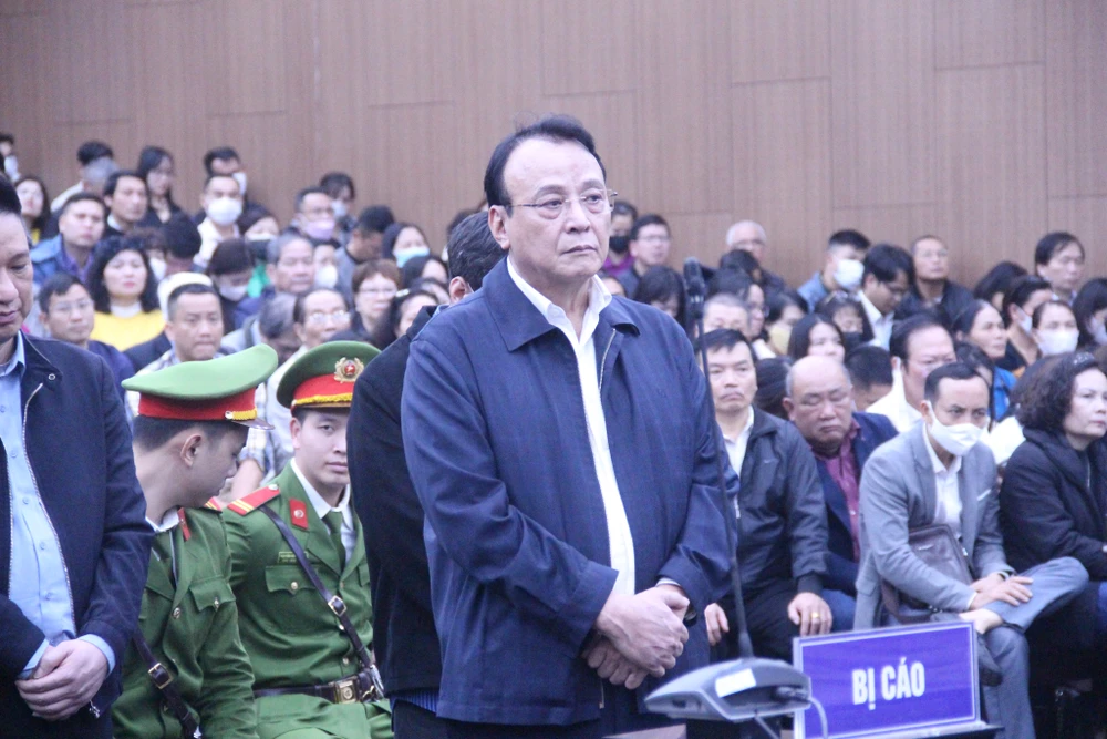 Bị cáo Đỗ Anh Dũng (chủ tịch Tập đoàn Tân Hoàng Minh) tại tòa. Ảnh: CTV tân hoàng minh