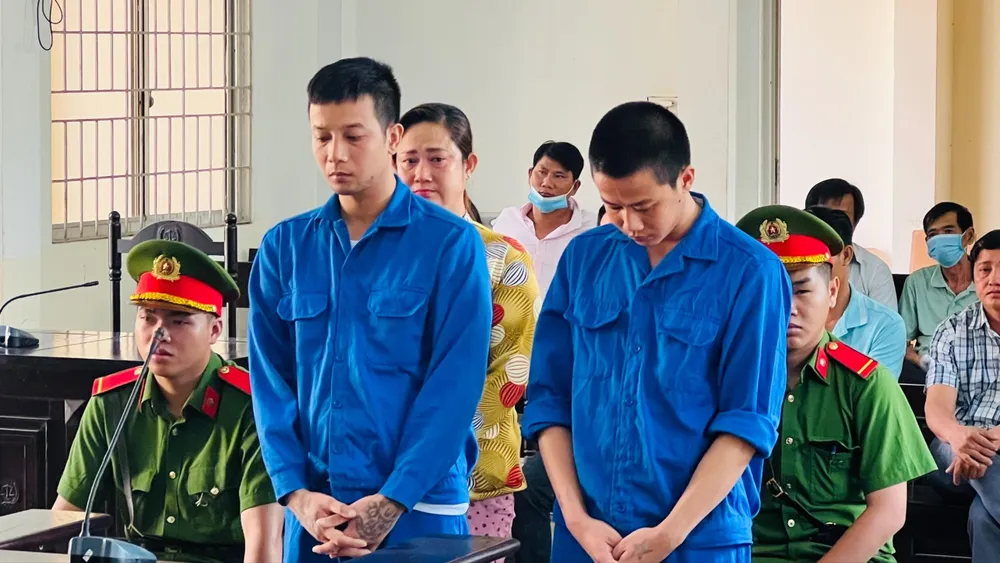 đi nhờ còn trộm xe