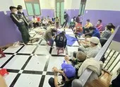 Rủ 4 nữ vào nhà nghỉ sử dụng ma túy bị công an bắt giữ ảnh 1 Bắt sòng bạc, phát hiện có người dương tính COVID-19