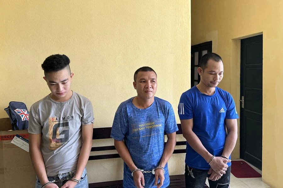 Nhóm trộm cắp xe máy Dũng, Quyền, Linh (từ trái qua) bị Công an TX. Nghi Sơn bắt giữ. Ảnh: Công an cung cấp