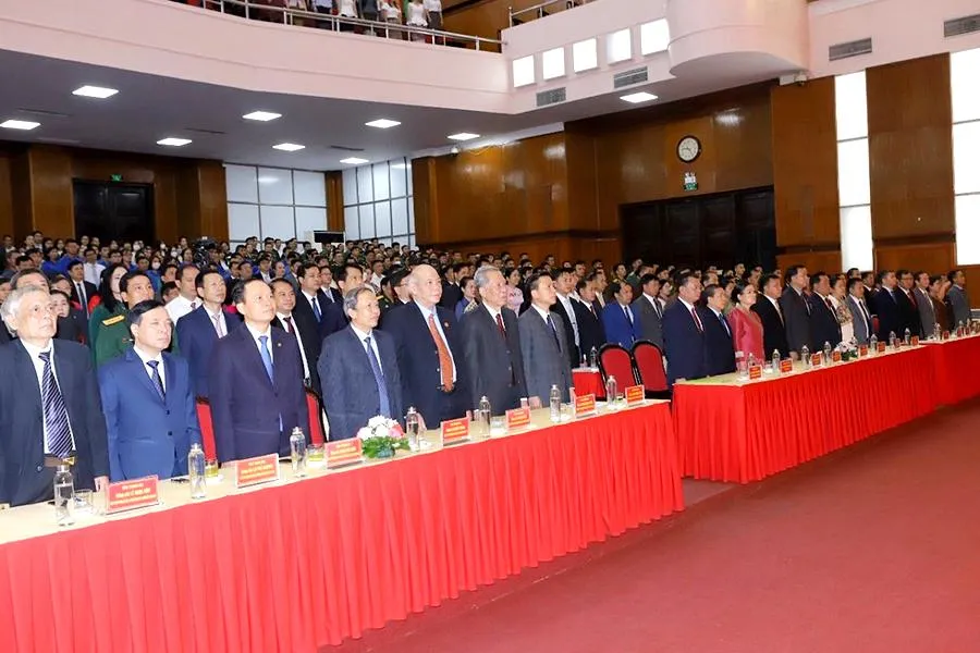 Lãnh đạo, nguyên lãnh đạo tỉnh Thanh Hóa và Hủa Phăn tại Lễ kỷ niệm 60 năm ngày thiết lập quan hệ ngoại giao Việt – Lào. Ảnh: Đ.T Lãnh đạo, nguyên lãnh đạo tỉnh Thanh Hóa và Hủa Phăn tại Lễ kỷ niệm 60 năm ngày thiết lập quan hệ ngoại giao Việt – Lào. Ảnh: Đ.T