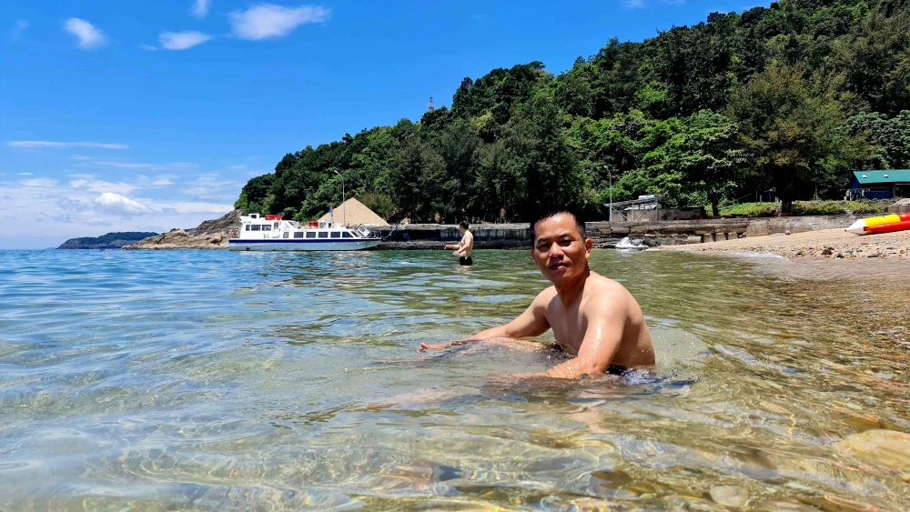 Hòn Mê đang ngày càng thu hút du khách trong nước và quốc tế bởi vẻ đẹp mơ màng của thiên nhiên ban tặng. Ảnh: ĐẶNG TRUNG