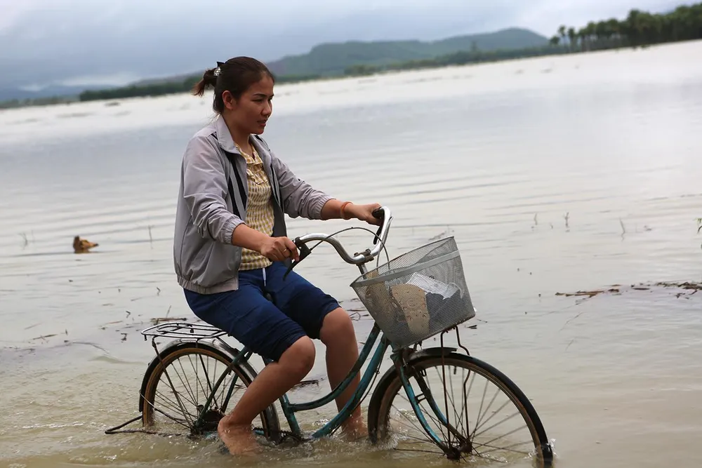 Xã Tượng Sơn nằm ở vùng rốn lũ vì thế người dân luôn chuẩn bị sẵn sàng di chuyển tài sản đến nơi an toàn, người dân địa phương cho biết. Ảnh: ĐẶNG TRUNG