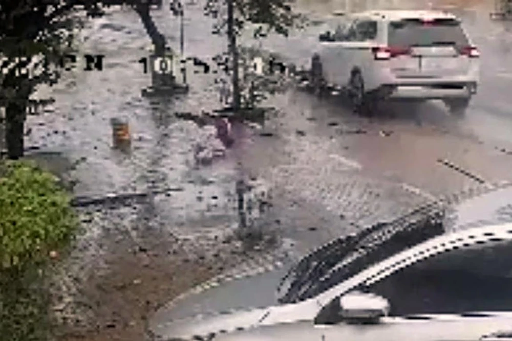 Ông Lưu Danh Tuyên, Trưởng ban Nội chính tỉnh ủy Ninh Bình được xác định là người điều khiển ô tô gây tai nạn. Ảnh: Cắt ra từ clip