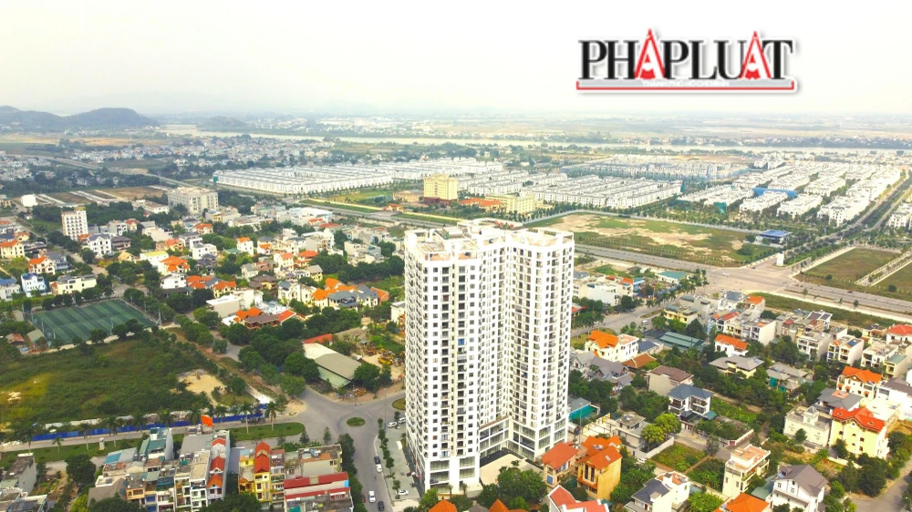 Huyện Đông Sơn sau khi sáp nhập vào TP Thanh Hóa sẽ trở thành trung tâm chính trị, hành chính, kinh tế, văn hóa xã hội của một tỉnh lớn nhất cả nước. Ảnh: ĐẶNG TRUNG Huyện Đông Sơn sau khi sáp nhập vào TP Thanh Hóa sẽ trở thành trung tâm chính trị, hành chính, kinh tế, văn hóa xã hội của một tỉnh lớn nhất cả nước. Ảnh: ĐẶNG TRUNG