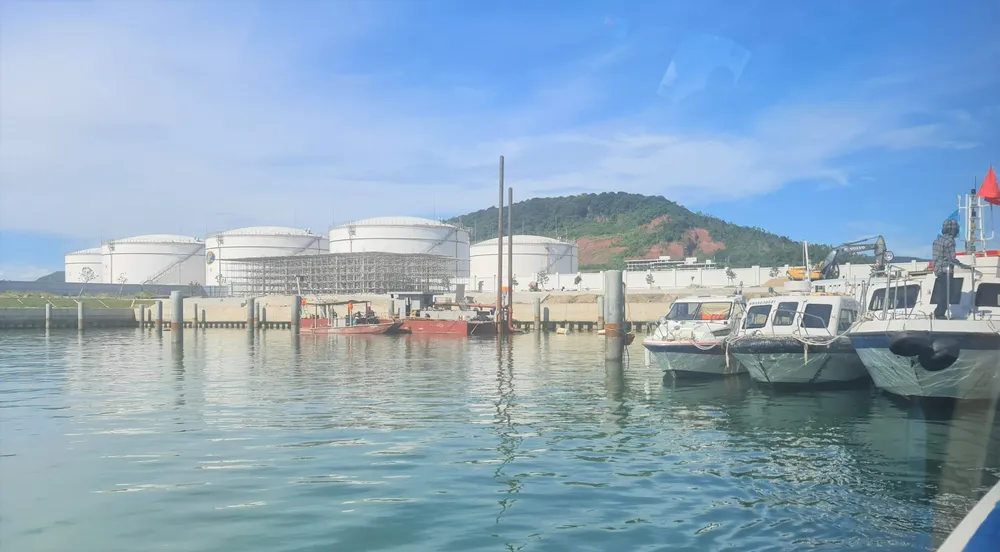 Cảng nước sâu thị xã Nghi Sơn. Ảnh: ĐẶNG TRUNG Cảng nước sâu thị xã Nghi Sơn. Ảnh: ĐẶNG TRUNG