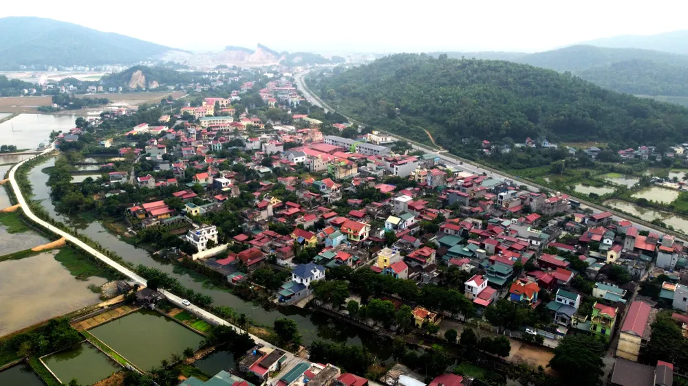 Một góc làng Nội Thượng (Hà Bình) từ vùng đất nghèo khó đã "thay da, đổi thịt". Ảnh: ĐẶNG TRUNG Một góc làng Nội Thượng (Hà Bình) từ vùng đất nghèo khó đã "thay da, đổi thịt". Ảnh: ĐẶNG TRUNG