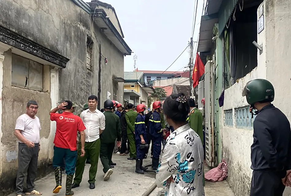 Khu vực xảy ra vụ người đàn ông tưới xăng quanh nhà rồi tự thiêu. Ảnh: CTV