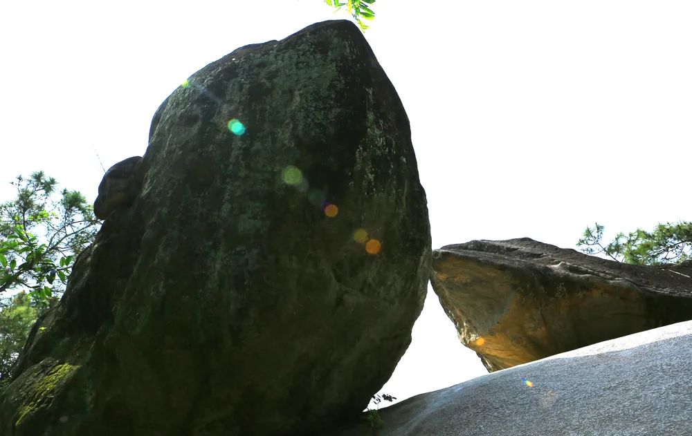 Hàng năm trong sự kiện khai mạc Lễ hội biển Sầm Sơn, cùng với đó là Lễ hội tình yêu được tổ chức ngay tại nơi hai hòn đá ngàn năm bên nhau. Hàng năm trong sự kiện khai mạc Lễ hội biển Sầm Sơn, cùng với đó là Lễ hội tình yêu được tổ chức ngay tại nơi hai hòn đá ngàn năm bên nhau.