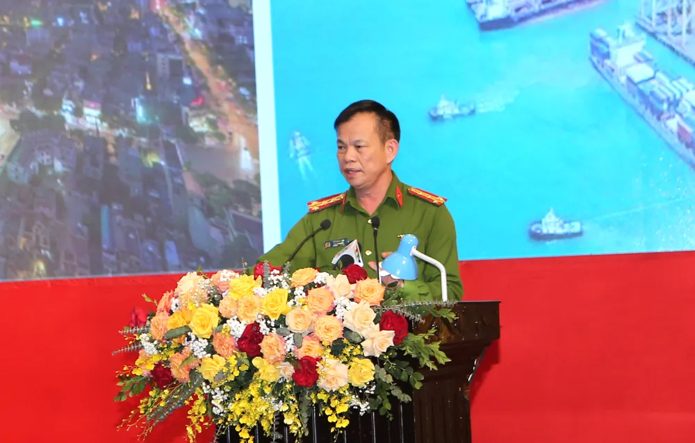 Đại tá Lê Như Lập, Phó Giám đốc Công an tỉnh Thanh Hóa phát biểu tại hội nghị. Ảnh: ĐẶNG TRUNG Đại tá Lê Như Lập, Phó Giám đốc Công an tỉnh Thanh Hóa phát biểu tại hội nghị. Ảnh: ĐẶNG TRUNG