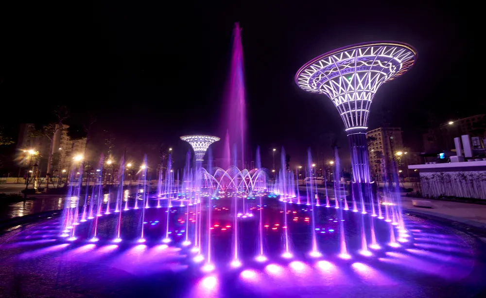 Show trình diễn nhạc nước chính thức sẽ diễn ra vào đêm 22-4 tại Quảng trường biển Sầm Sơn. Show trình diễn nhạc nước chính thức sẽ diễn ra vào đêm 22-4 tại Quảng trường biển Sầm Sơn.