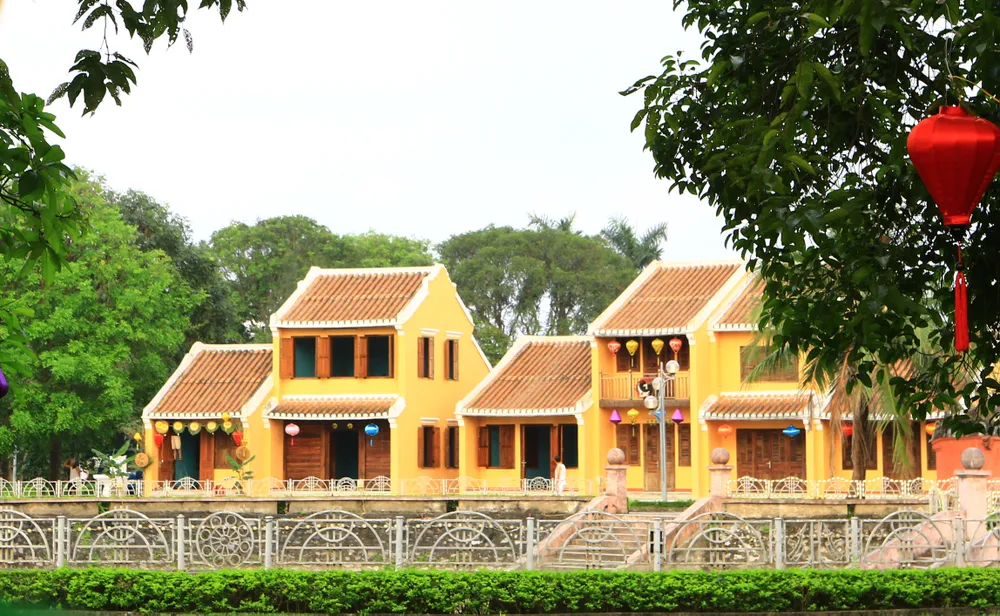 Một góc nhà phiên bản phố cổ Hội An giữa lòng xứ Thanh. Ảnh: ĐẶNG TRUNG