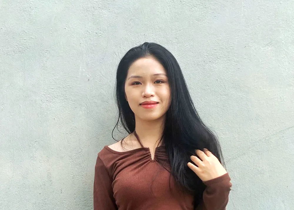 Nữ sinh Trần Ngọc Đan Thanh, Trường THPT Nghĩa Minh (Nghĩa Hưng, Nam Định) đạt điểm 10 môn Ngữ văn duy nhất toàn quốc. Ảnh: ĐT