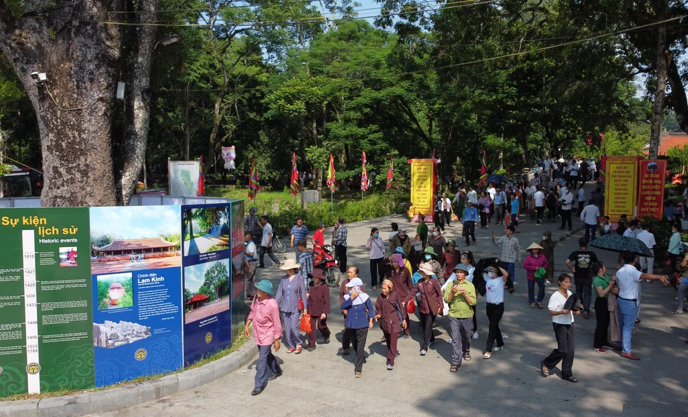 Lễ-Hội-Lam-Kinh-Tho-Xuan-Thanh-Hóa-Lê-Lợi-3.jpg