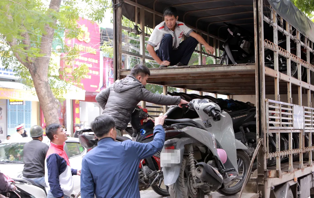 Cận cảnh thanh thiếu niên, học sinh vi phạm giao thông ở Thanh Hóa - 20.JPG