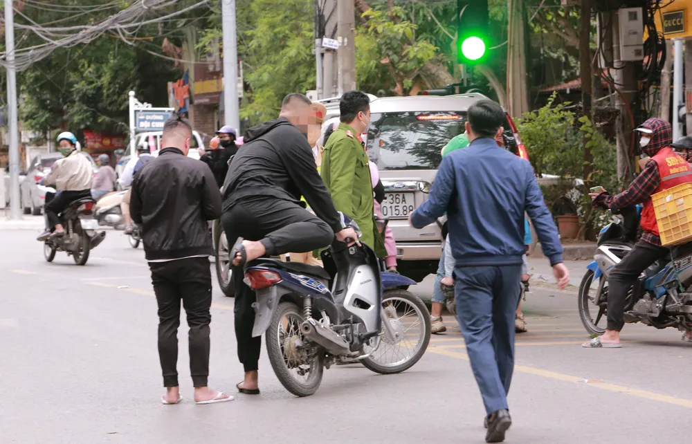 Cận cảnh thanh thiếu niên, học sinh vi phạm giao thông ở Thanh Hóa - 3.JPG