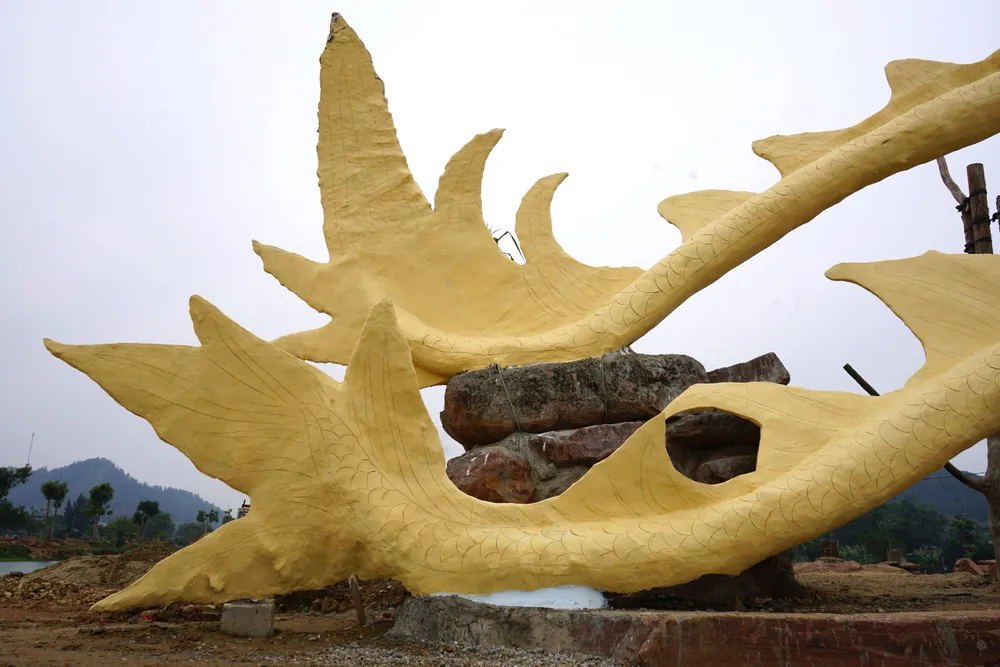 Cận cảnh 4 tượng rồng giống giun… ở Thanh Hóa gây tranh cãi trên mạng-19.jpg