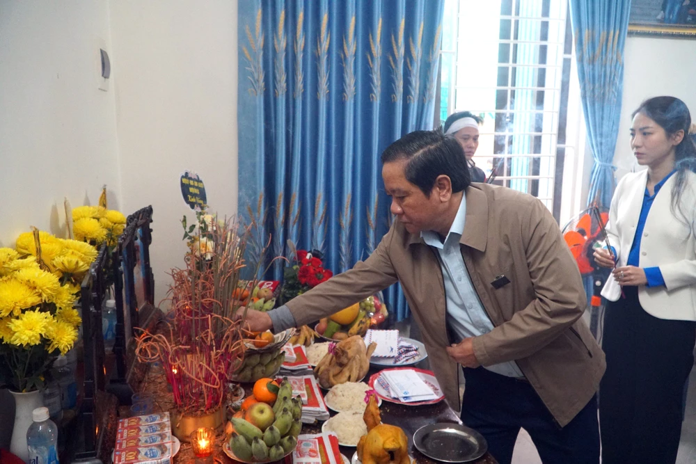 Tận cùng nỗi đau ngày cuối năm của người đàn ông mất vợ và hai con trai4.jpg