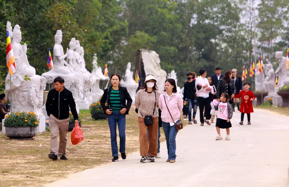 Độc đáo Chùa Cao với tượng phật 4 mặt và bàn tay phật ở Thanh Hóa4.JPG