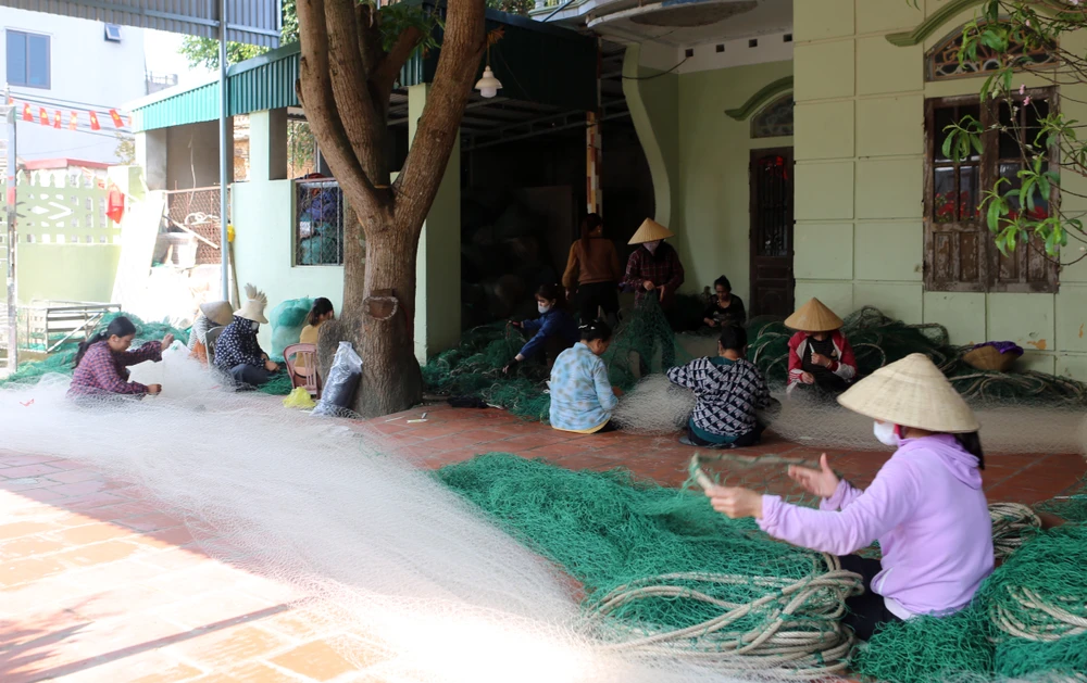 Tôi đi vá lưới thuê ở xã Hoằng Trường, Hoằng Hóa, Thanh Hóa-15.JPG