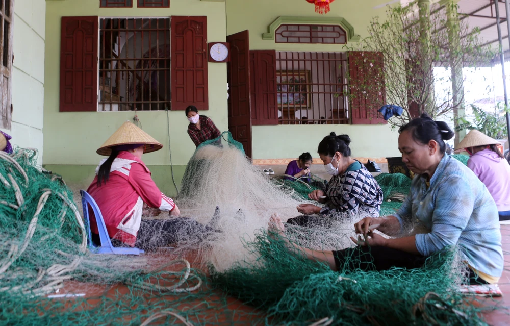 Tôi đi vá lưới thuê ở xã Hoằng Trường, Hoằng Hóa, Thanh Hóa-19.JPG