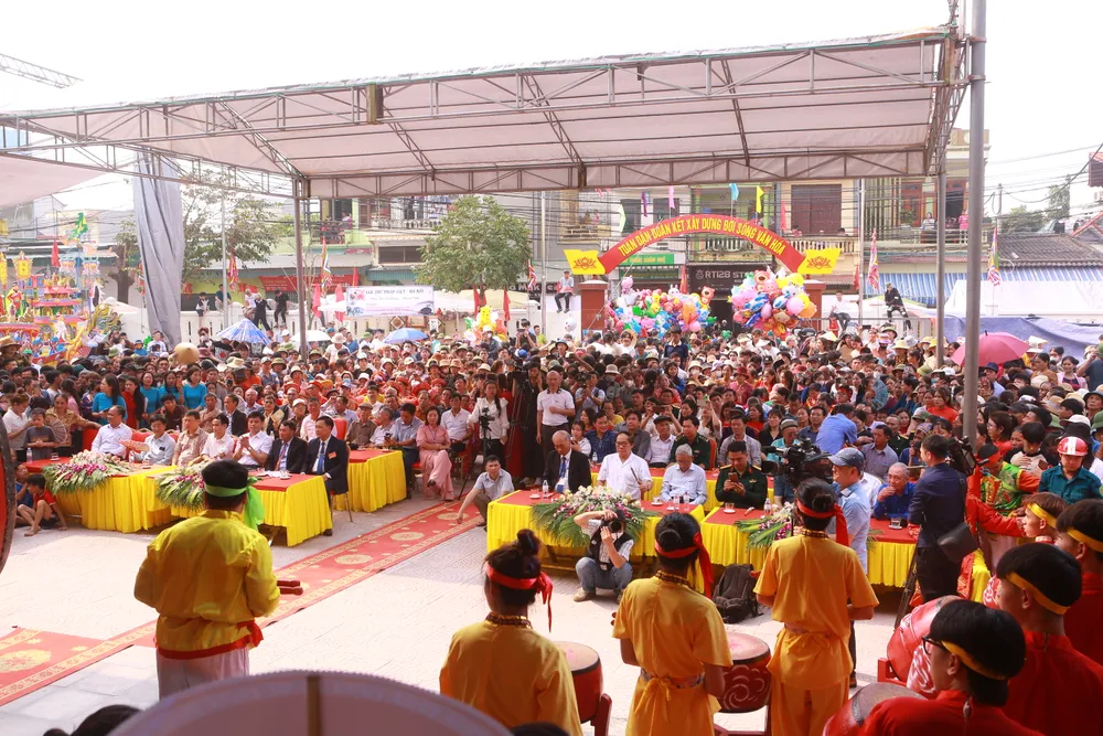 Cận cảnh Lễ hội Cầu Ngư ở làng biển có mật độ dân số cao nhất Việt Nam - 22.JPG