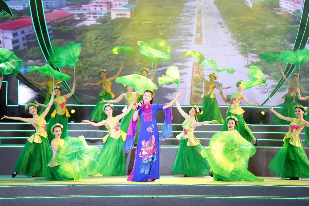 Từ làng biển Hải Tiến hoang sơ đến thu hút hơn 1,6 triệu lượt du khách - 5.jpg