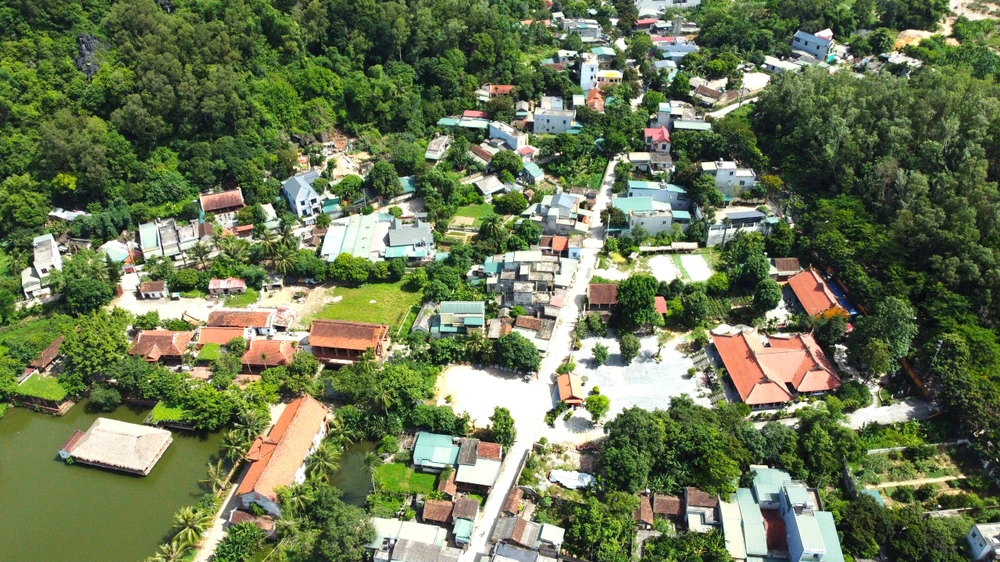 Cận cảnh những ngôi nhà trăm tuổi ở làng cổ Thanh Hóa - 13.jpg