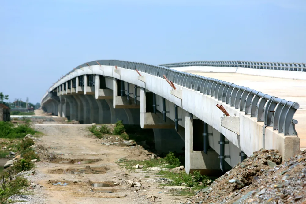 Hình hài cầu vượt cạn Lạch Trường vượt cạn dài nhất ở Thanh Hóa - 28.jpg