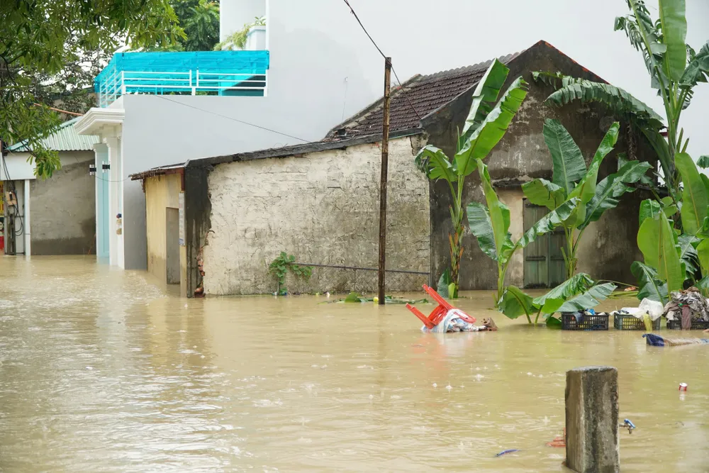Nước lũ đổ về sông Mã dâng cao, hai xã ở thành phố Thanh Hóa ngập sâu4.jpg