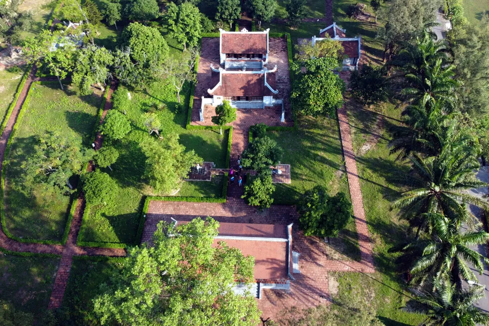 Về thăm Khu di tích Đại thi Hào Nguyễn Du -19.JPG