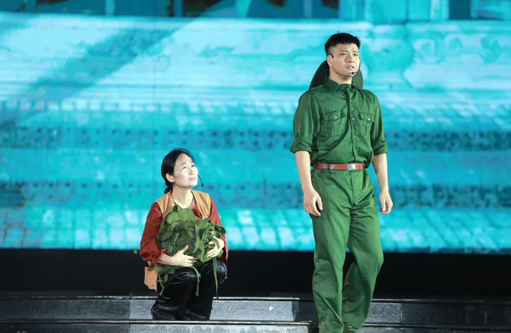 Toàn cảnh Lễ kỷ niệm 70 đồng bào miền Nam tập kết ra Bắc - 12.JPG