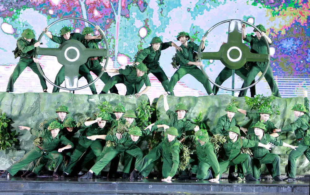 Toàn cảnh Lễ kỷ niệm 70 đồng bào miền Nam tập kết ra Bắc - 13.JPG