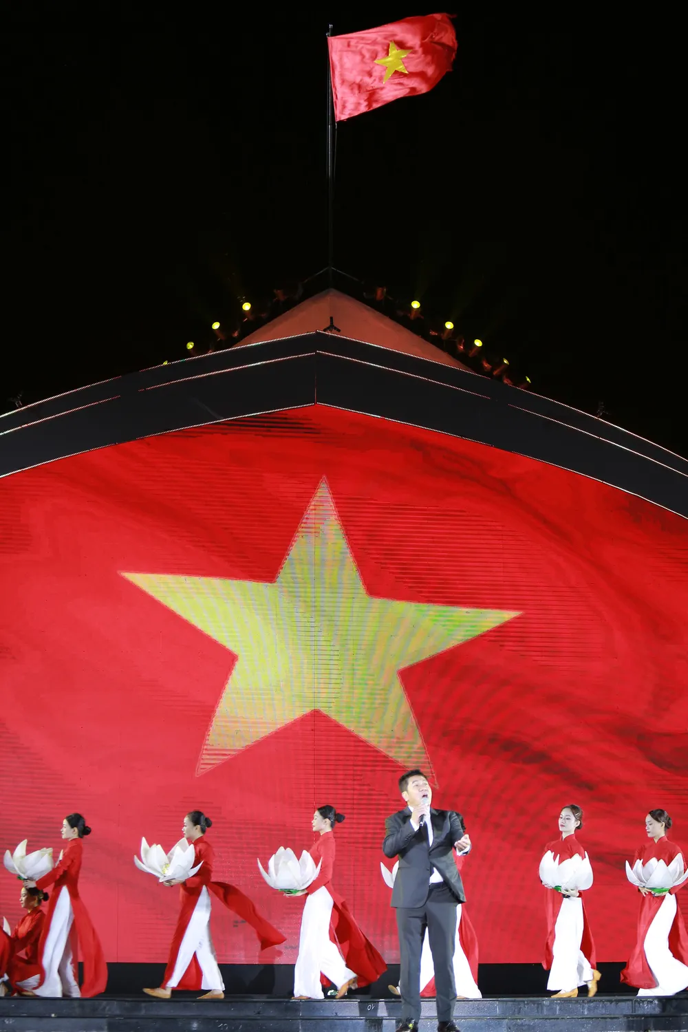 Toàn cảnh Lễ kỷ niệm 70 đồng bào miền Nam tập kết ra Bắc - 17.JPG