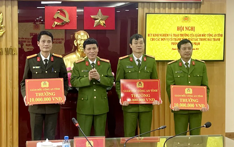 Vụ vệ sĩ dẹp đường cho đoàn xe đám cưới - Mở rộng vụ án xử lý nghiêm các đối tượng -.jpg