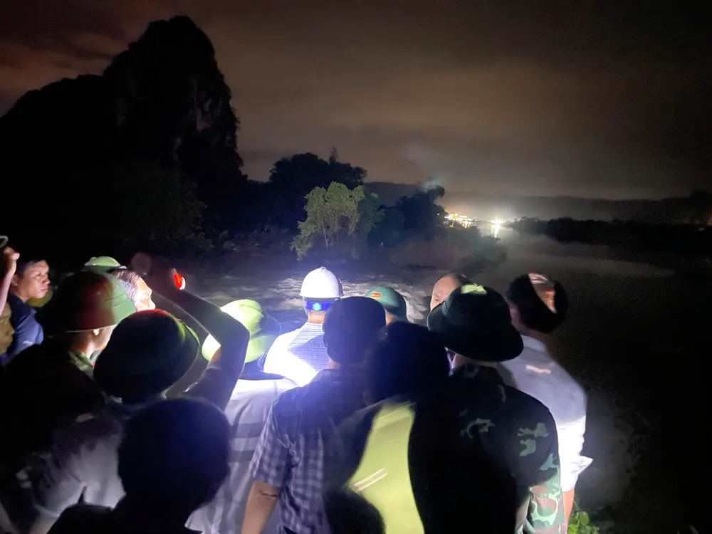 Vỡ kênh trong đêm ở Thanh Hóa, nguy cơ ngập lụt trên diện rộng -2.jpg