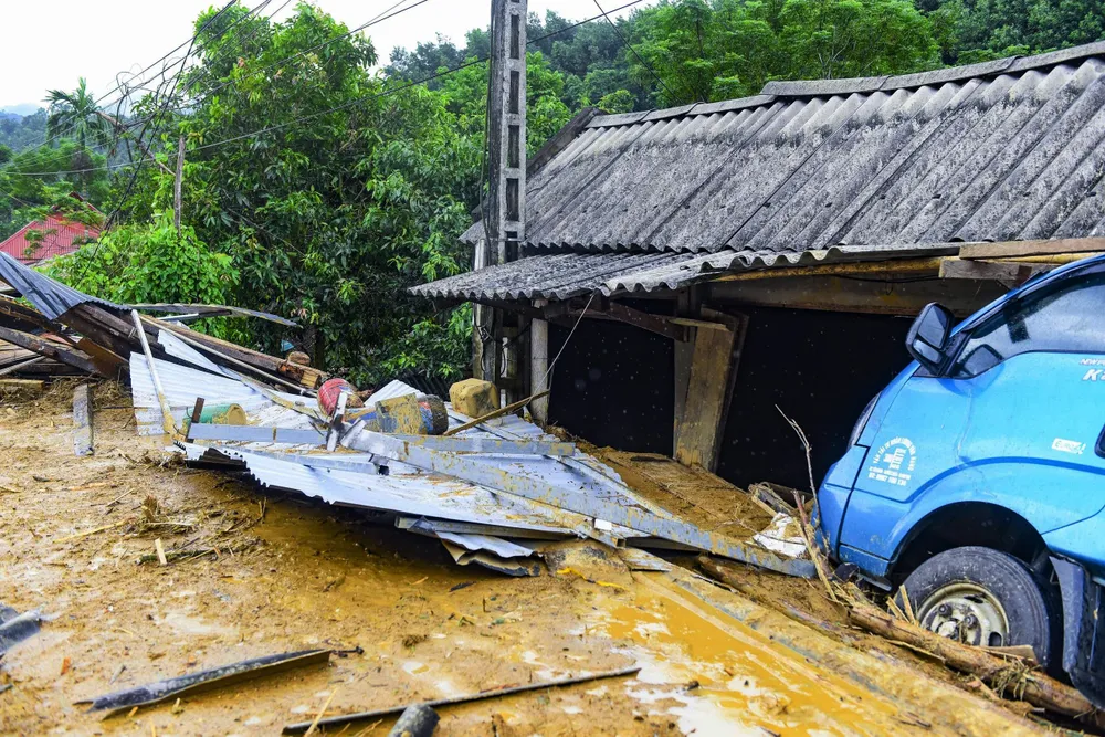Băng rừng vượt núi giải cứu Yên Nhân sau trận lũ quét kinh hoàng - 17.jpg