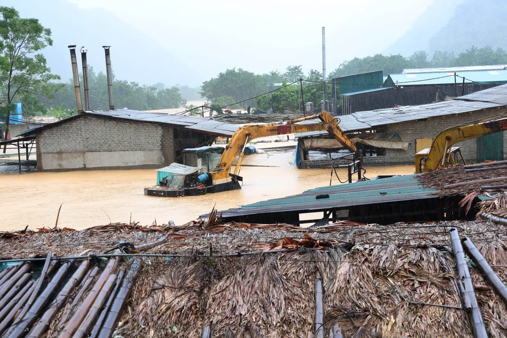 Lũ quét, sạt lở chia cắt nhiều tuyến đường ở xã miền núi Thanh Hóa - 6.jpg