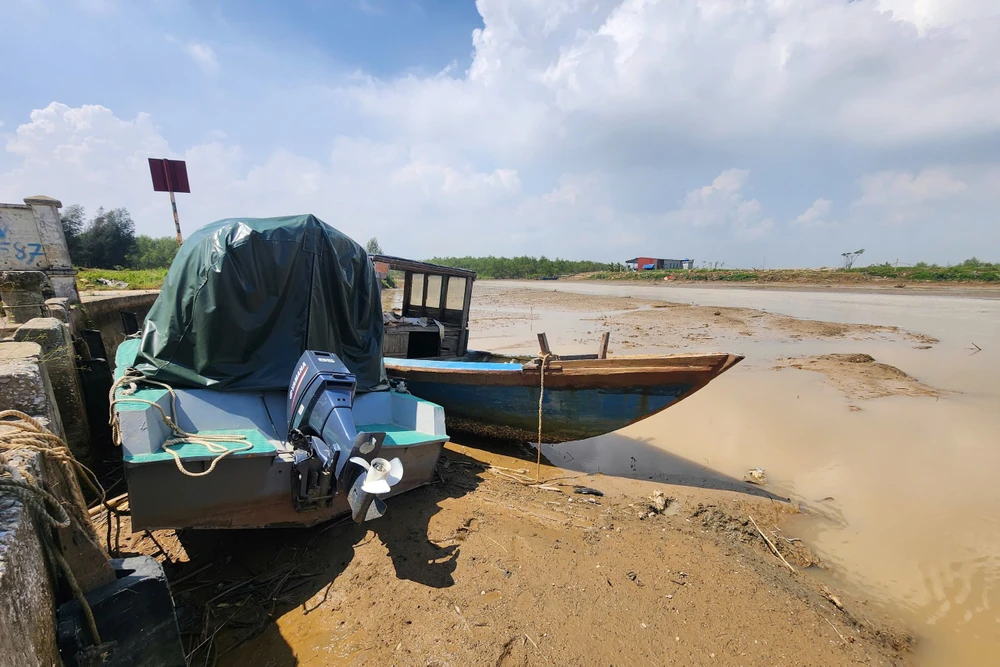 Cận cảnh cảng cá 43 tỷ đồng ở Thanh Hóa “đắp chiếu” lãng phí -10.jpg