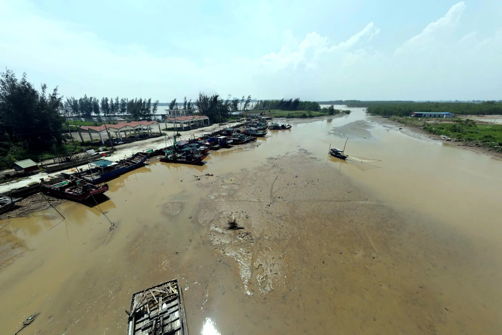 Cận cảnh cảng cá 43 tỷ đồng ở Thanh Hóa “đắp chiếu” lãng phí -12.jpg