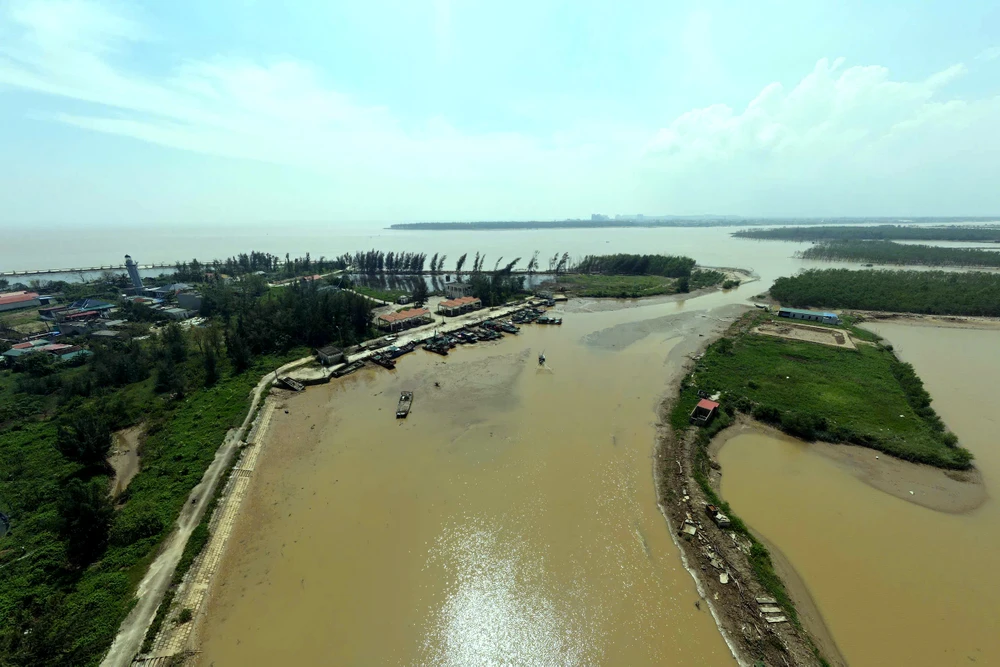 Cận cảnh cảng cá 43 tỷ đồng ở Thanh Hóa “đắp chiếu” lãng phí -14.jpg