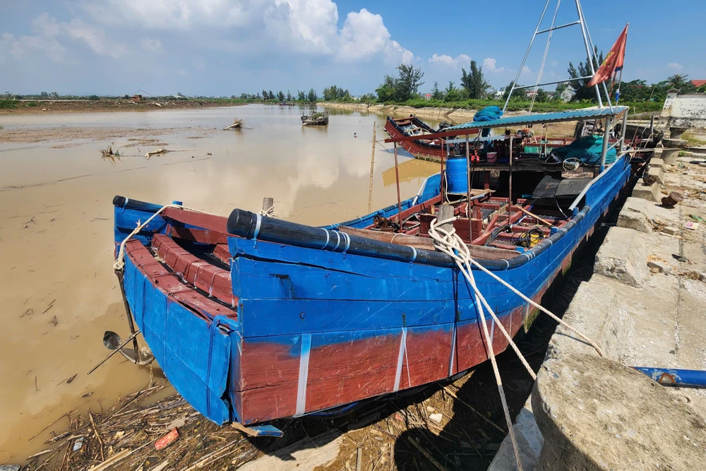 Cận cảnh cảng cá 43 tỷ đồng ở Thanh Hóa “đắp chiếu” lãng phí -8.jpg