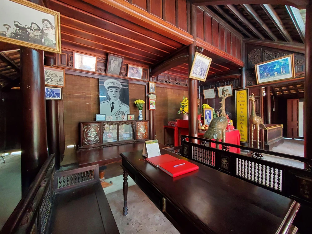 Căn nhà của Đại tướng Võ Nguyên Giáp tại thôn An Xá, xã Lộc Thuỷ luôn được ông Võ Đại Hàm dọn dẹp sạch sẽ, gọn gàng. (Ảnh: BT)