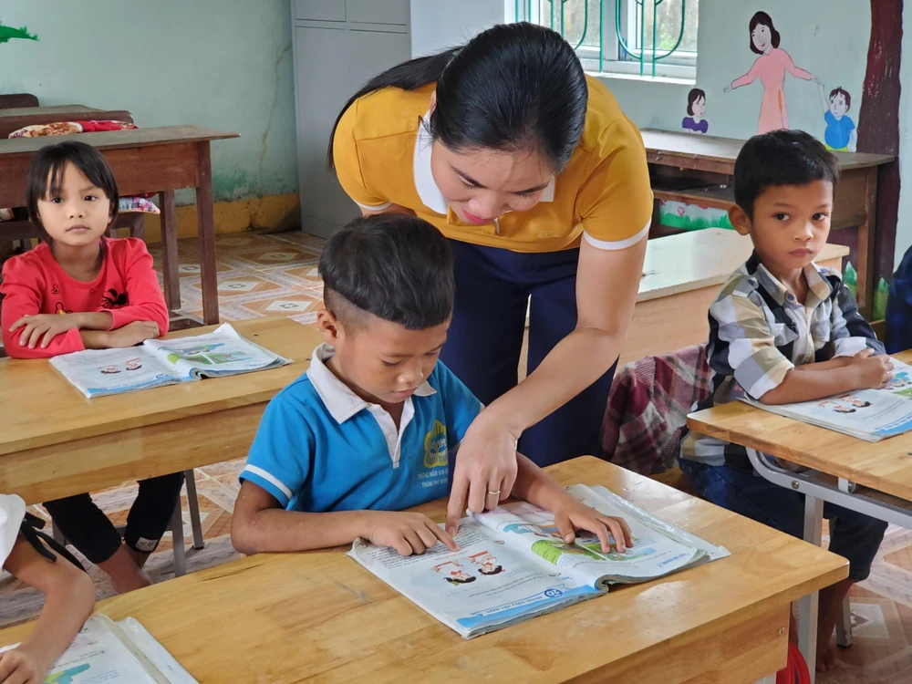 Quảng Bình tuyển dụng 743 chỉ tiêu giáo viên hợp đồng. Ảnh: BẢO THIÊN