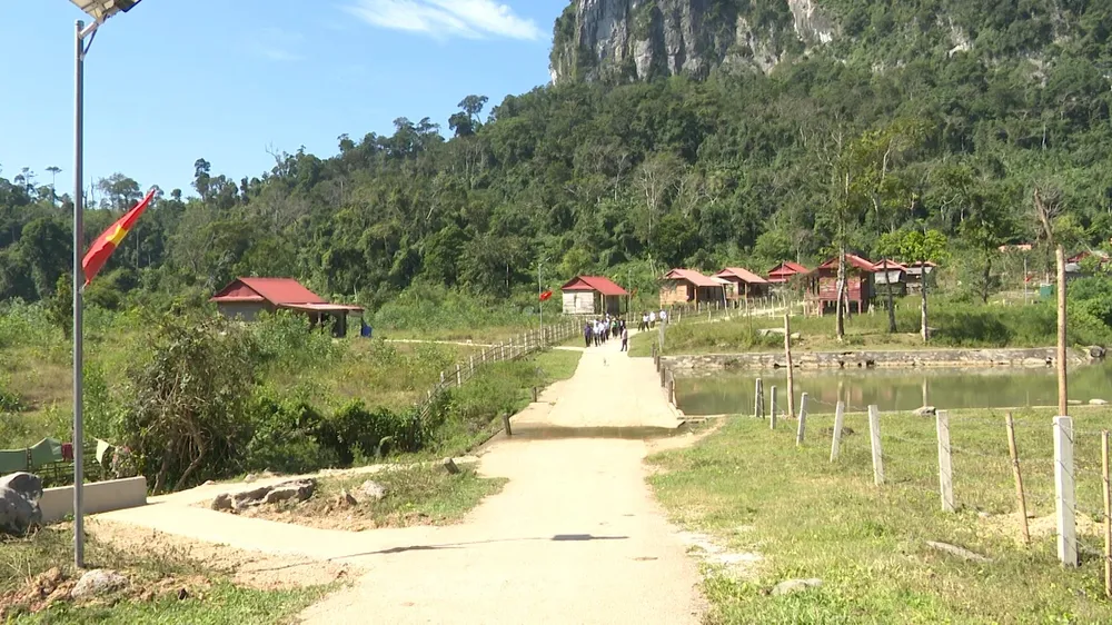 Thượng Trạch là xã miền núi biên giới còn rất nhiều khó khăn. Ảnh: BT