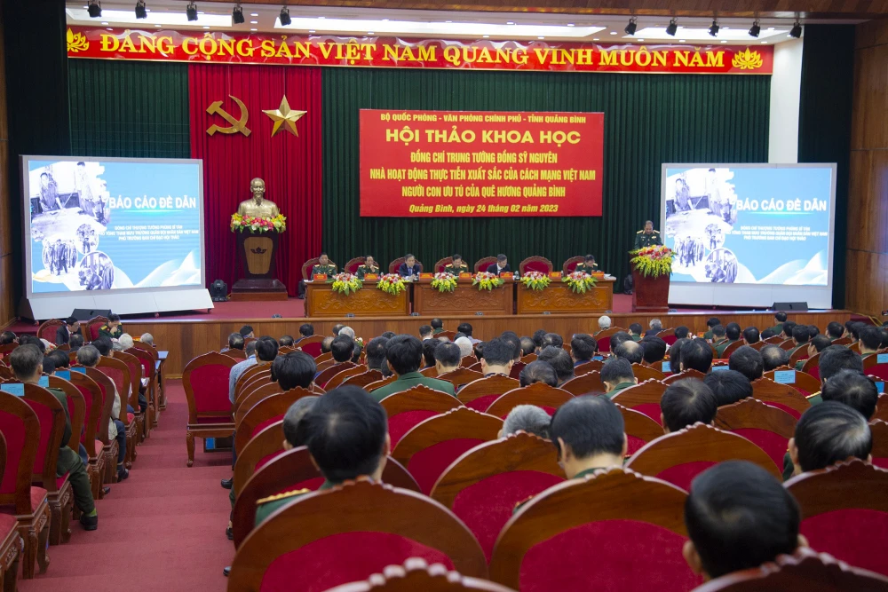 Gần 500 đại biểu tham dự hội thảo. Ảnh: B.T